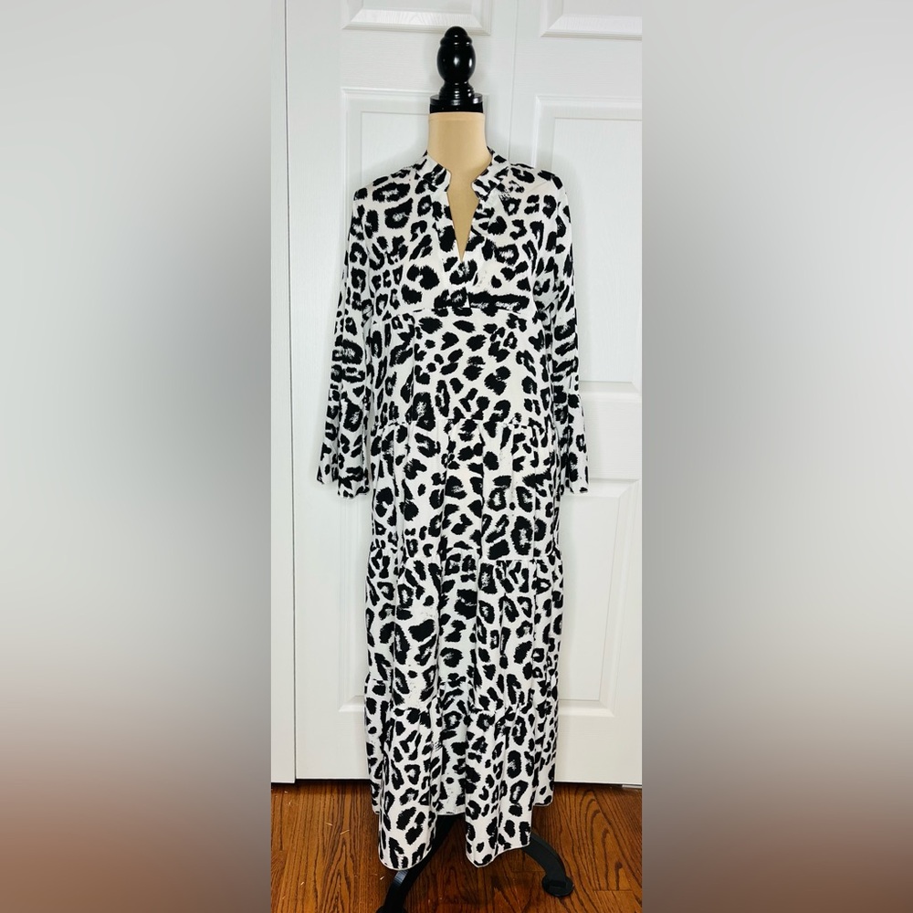 Sunday Up Black and White Animal Print Long Sleeve Dress - Picture 2 of 16
